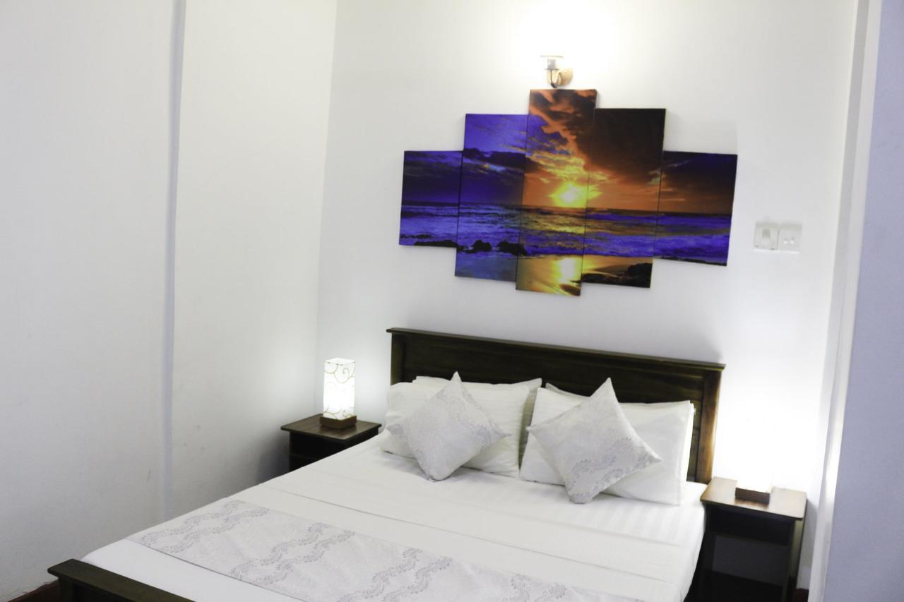 Yoho Travellers Residence キャンディー エクステリア 写真