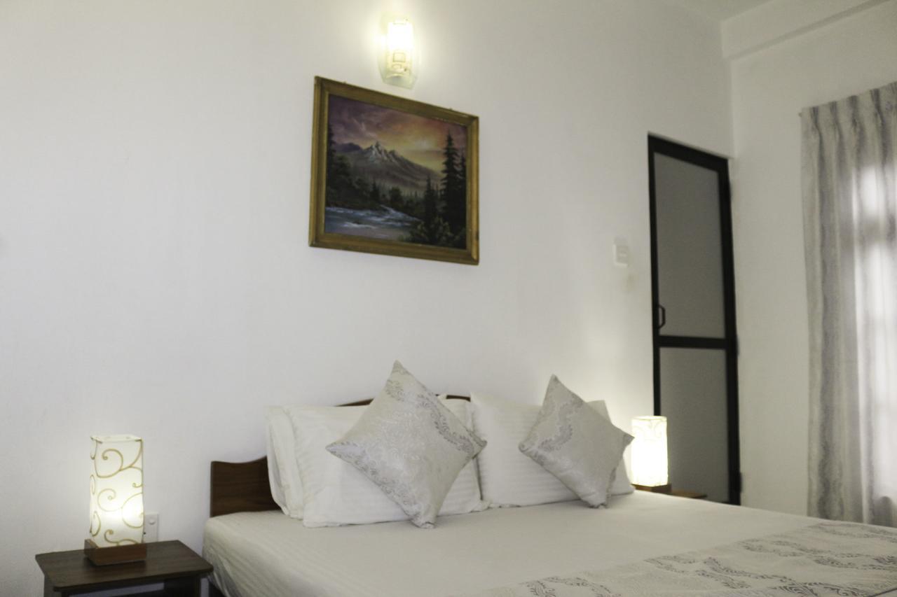Yoho Travellers Residence キャンディー エクステリア 写真